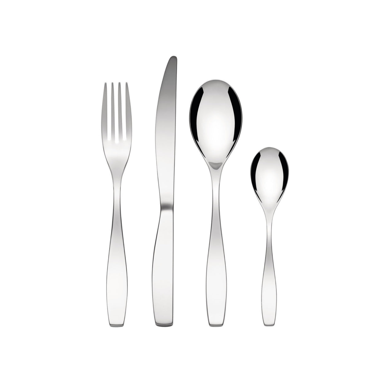 Een selectie van vier roestvrijstalen gebruiksvoorwerpen - vork, mes, eetlepel en theelepel - uit de Alessi Duna Bestek 24-delig collectie van Alessi zijn op een rij geplaatst op een witte achtergrond, waardoor hun elegante Italiaanse ontwerp wordt benadrukt.