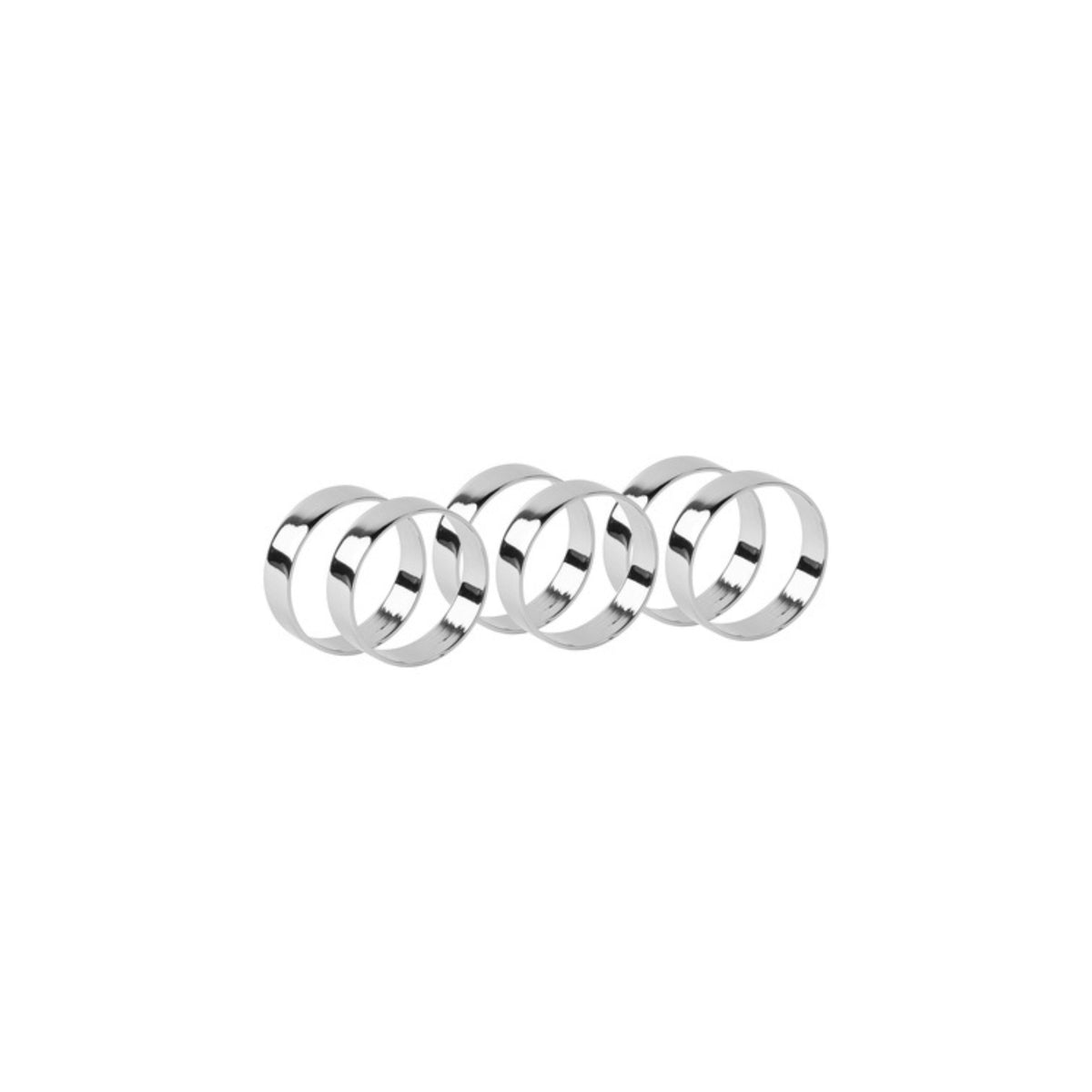 Zes zilveren Broste Copenhagen Ring Servetringen zijn gerangschikt in een verspringende rij tegen een witte achtergrond, waarbij elke ring de volgende gedeeltelijk overlapt - een elegante touch voor je tafeldecoratie.