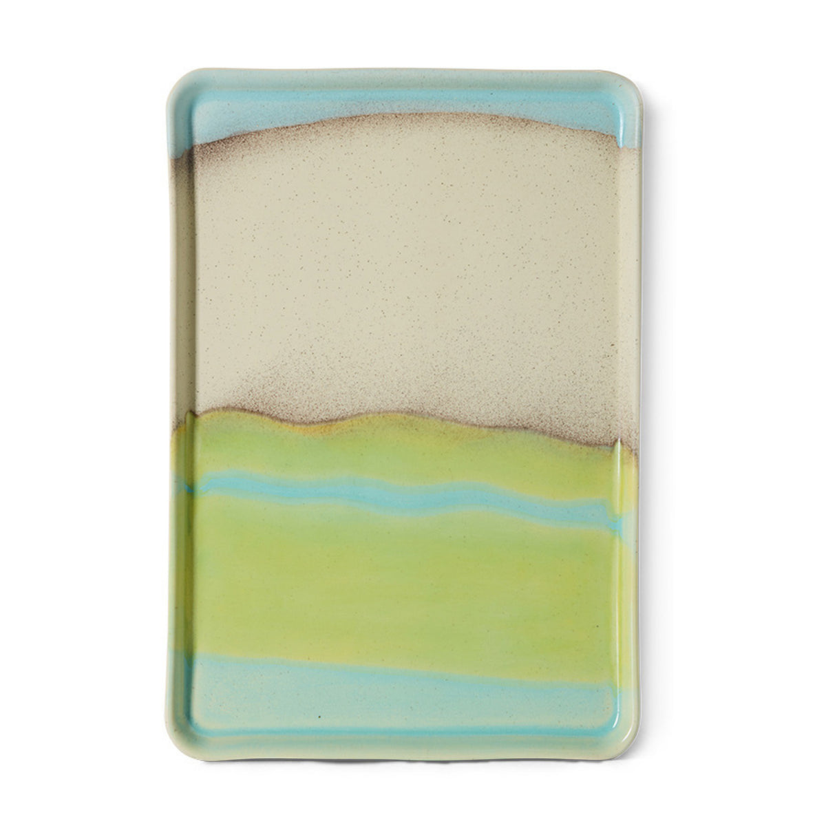 De HK Living 70s Ceramics Schaal Glint L is een rechthoekig dienblad van keramiek met afgeronde hoeken, met een beige, bruin, groen en blauw kleurverloop dat doet denken aan een abstract landschap.