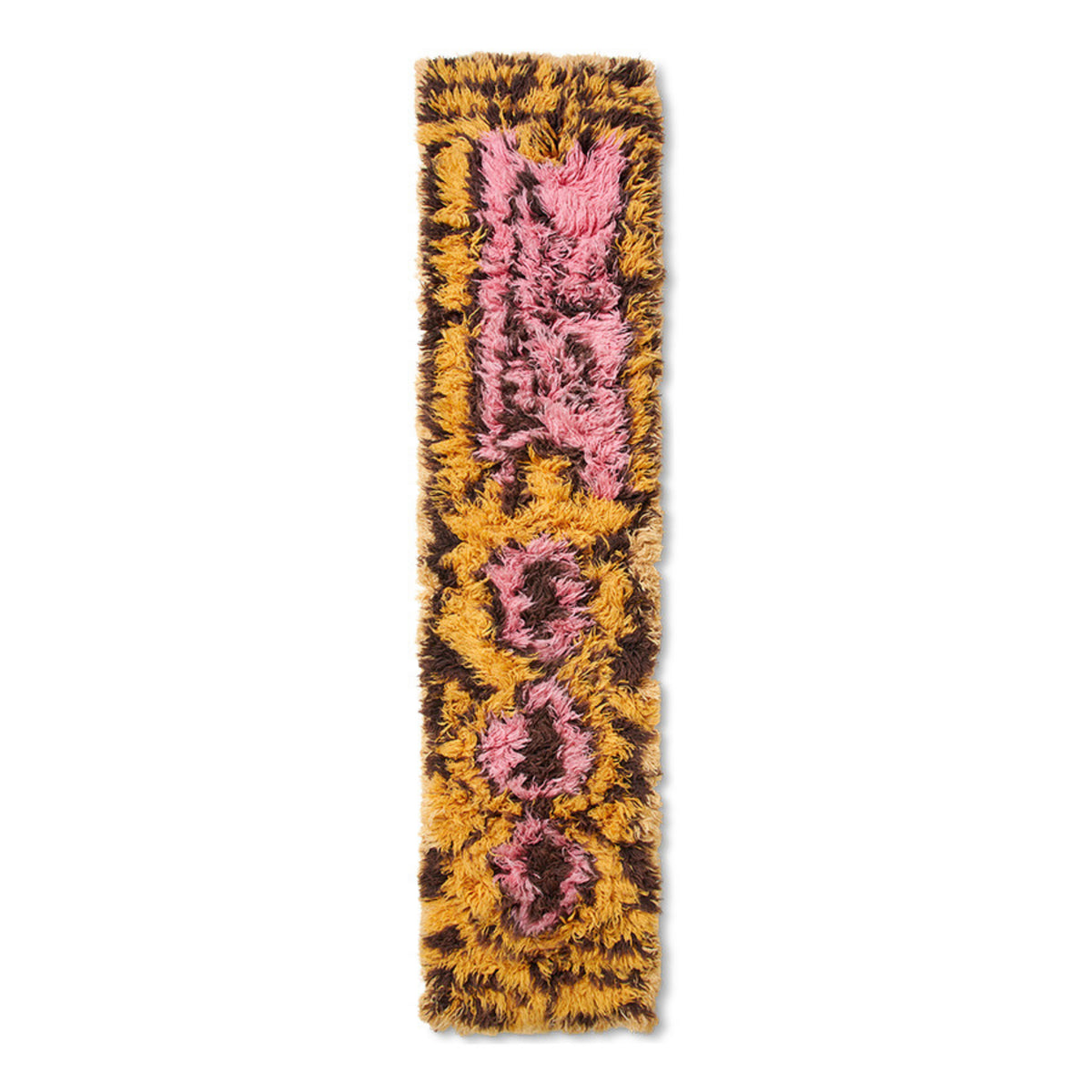 De HK Living Fluffy Tapijt South Beach 360/80 is een lang, smal vloerkleed met een gele en bruine basis en abstracte roze vormen in het midden, afgebeeld op een witte achtergrond.