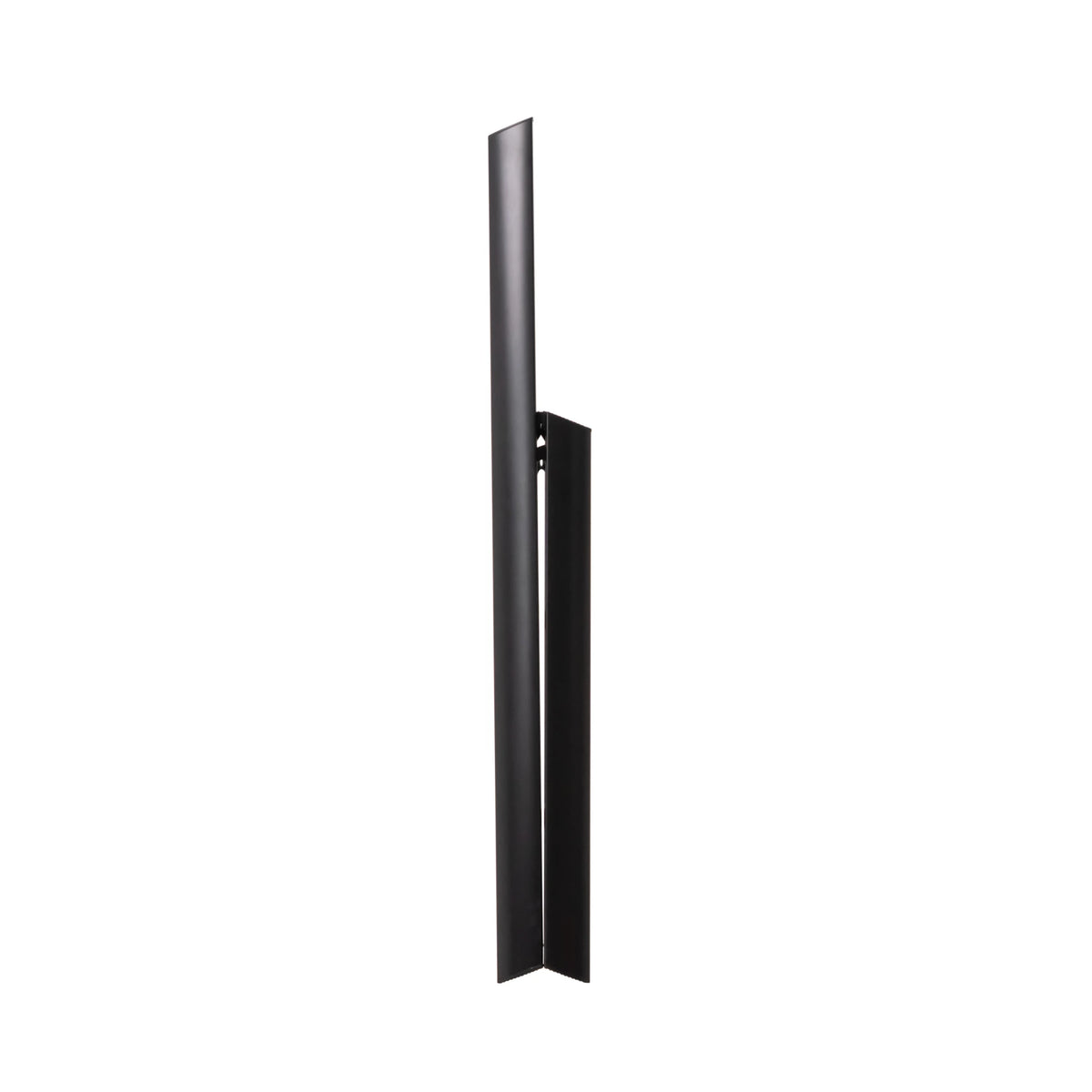 De Hasegawa Lucano Ladder 3 Stap Zwart van Hasegawa heeft een modern, minimalistisch zwart ontwerp met strakke lijnen en een slank silhouet, perfect voor eigentijdse ruimtes.