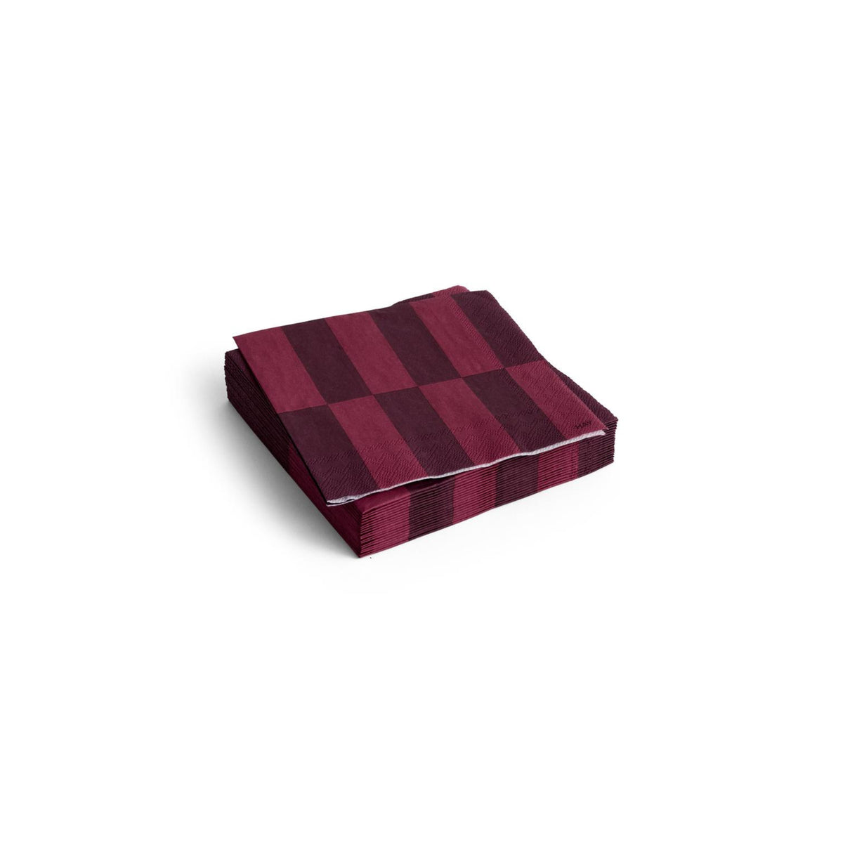 Een stapel Hay Pattern Papieren Servetten Bordeaux Wijn 25/25 van Hay, met donkerrode en zwarte tinten, is netjes gerangschikt op een witte achtergrond.