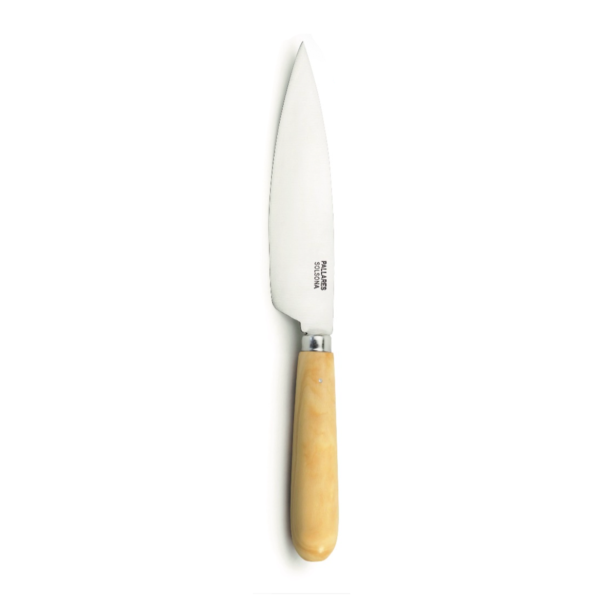 Het Pallares Solsona Keukenmes Buxushout (ras) 22 cm van Pallares Solsona heeft een buxushouten handvat en roestvrijstalen lemmet, schitterend gepresenteerd op een witte achtergrond.