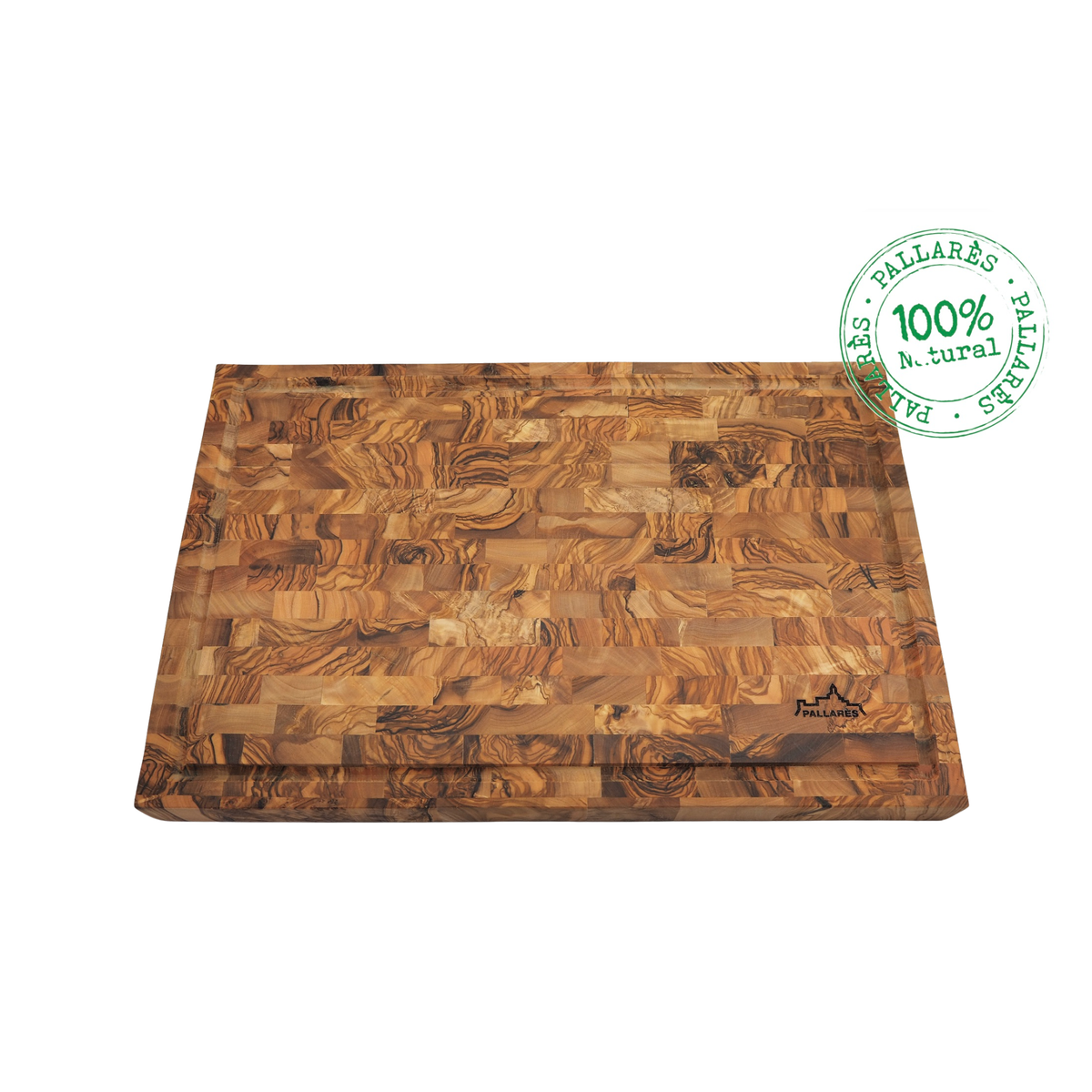 De Pallares Solsona Mosaic Snijplank Olijfhout 45/29 heeft een natuurlijk olijfhouten motief, een merklogo in de hoek en rechtsboven een groene stempel met "100% Natural Pallarès".