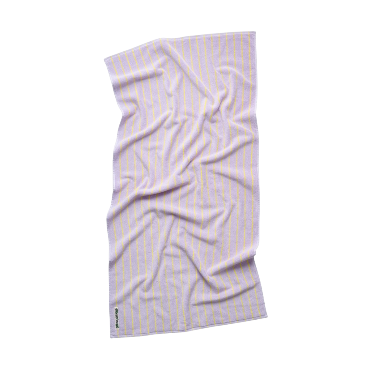 De Bongusta Naram Badhanddoek Lila & Neon Geel 70/140 ligt plat met dunne neon gele strepen en een klein groen en zwart logo op één hoek. De licht gekreukte Bongusta handdoek is afgebeeld tegen een witte achtergrond.