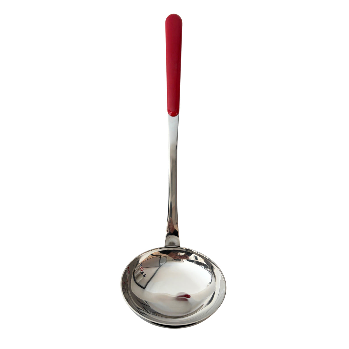 De EME Brio Soeplepel Rood is een roestvrijstalen lepel met een diepe, ronde kom en een lang handvat met een rode greep, gemaakt in elegant Italiaans design, afgebeeld tegen een witte achtergrond.