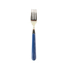 De EME Brio Tafelvork Blauw heeft een glanzende roestvrijstalen kop en kobaltblauw handvat, gefotografeerd op een effen witte achtergrond om het elegante Italiaanse ontwerp te benadrukken.