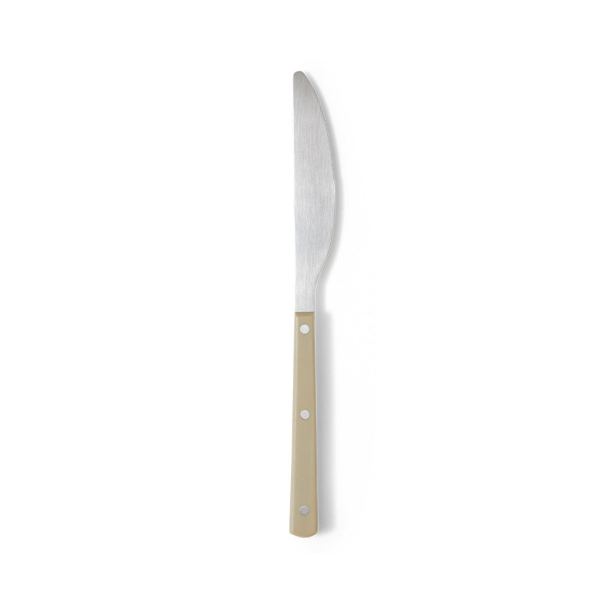 Het HK Living 70s Cutlery Tafelmes Olijfgroen is een roestvrijstalen tafelmes met een olijfgroen handvat en drie klinknagels, geïnspireerd op ontwerpen uit de jaren 70, afgebeeld op een effen witte achtergrond.