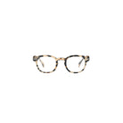De Izipizi Leesbril #C Light Tortoise van Izipizi heeft een rond montuur van lichte schildpad in beige, zwart en bruin - perfect voor presbyopie - op een witte achtergrond.