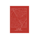 De Matriks Postkaart Antwerpen Zurenborg Dubbel A6 van Matriks heeft een minimalistische rode plattegrond van Zurenborg met witte straten, een omlijning van gebouwen en "Zurenborg - Antwerpen" tekst - ideaal voor wenskaarten of een eerbetoon aan Antwerpse gebouwen.