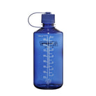 De Nalgene Drinkfles Smalle Opening Denim 1L is een blauwe BPA-vrije Tritan Renew fles met schroefdop en maataanduiding (ml/oz), 1000 ml (32 oz) inhoud, van Nalgene.