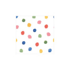 De PPD Papieren Servetten Stippen 33/33 zijn witte, vierkante servetten met watercolor stippen in blauw, groen, geel en rood. Gemaakt van 3-laags FSC papier van PPD - perfect voor tafelschikking.
