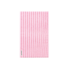 De Bongusta Naram Badmat Baby Pink & Ski Patrol 50/80 is een rechthoekige badmat in babyroze met gelijkmatig verspreide verticale rode lijnen en een klein wit stoffen label aan de linkeronderrand.