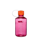 De Nalgene Drinkfles met smalle opening, fuchsia-paars, Flame, 500 ml is een BPA-vrije fles met maatverdeling, een oranje schroefdop, een witte draaglus en een smalle opening om gemakkelijk uit te drinken.
